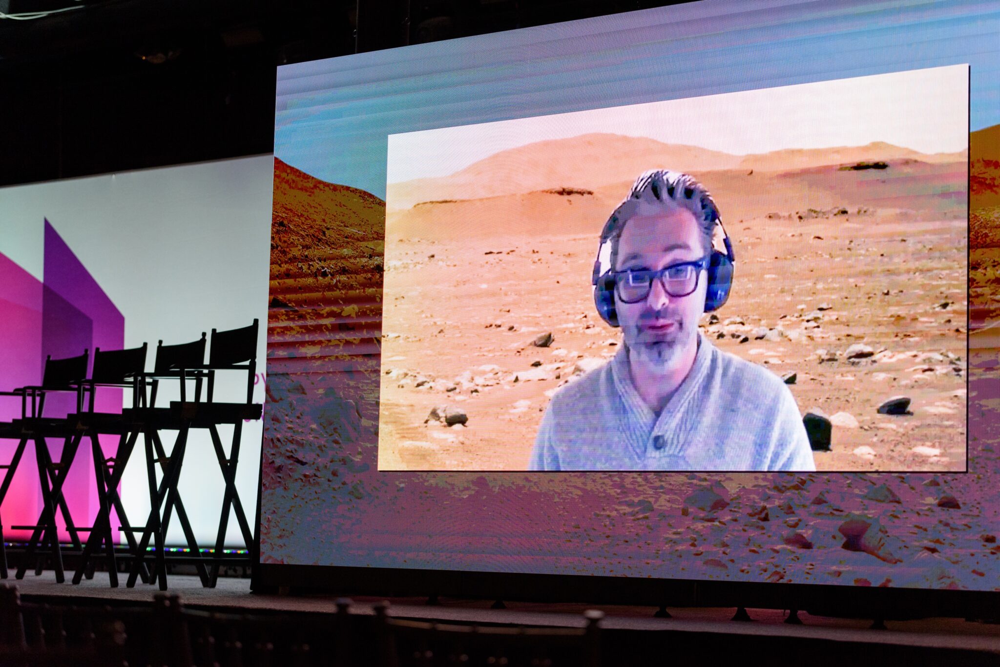 Mattmann gives Keynote speech on AI, Mars Rovers, and Autonomy using